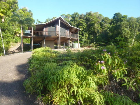 Daintree Holiday Homes - Yurara - Accommodation Guide 1