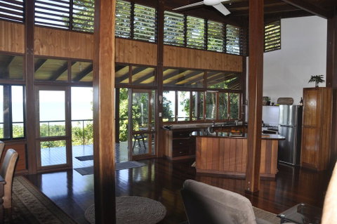 Daintree Oceanview Retreat - Holiday Home - Accommodation Guide 2