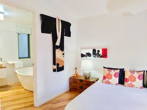 Dalrymples Guest Cottages - Accommodation Asia 1