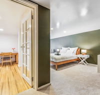 Darling Suite - Newly renovated on the river access to the Tan South Yarra station or Chapel St - Accommodation Asia
