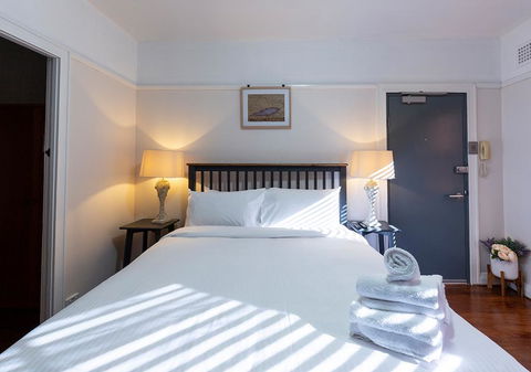 DARLINGHURST STUDIO // SHARED ROOFTOP SPACE - Accommodation Guide 0