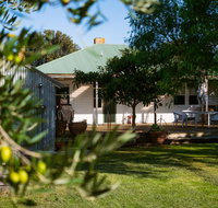 Deckhouse - Accommodation Guide