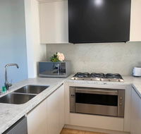 Delicate and Peaceful Bundoora Townhouse 10 - Accommodation Asia