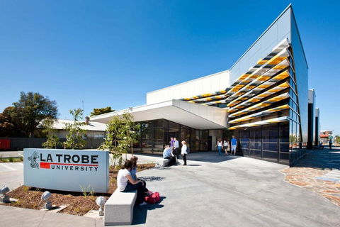 Delicate And Peaceful Bundoora Townhouse 10 - Accommodation Asia 1