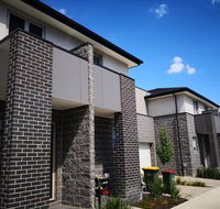 Delicate and Peaceful Bundoora Townhouse 12 - Accommodation Asia