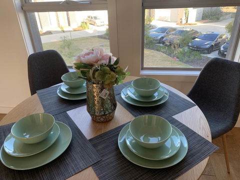 Delicate And Peaceful Bundoora Townhouse 12-R2 - Accommodation Asia 0