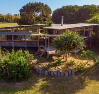 Delicate Nobby Artist Studio 898 Point Plomer Road - Accommodation Guide
