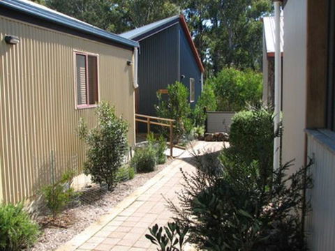 Derwent Bridge Chalets & Studios - Accommodation Guide 2