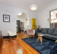 Designer 2 Bedroom House with Garden in Northbridge - Accommodation Asia