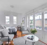 Designer styled studio in the heart of trendy Glebe - Accommodation Guide