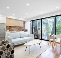 Designer Taste 2BR TownhouseHawthorn - Accommodation Guide