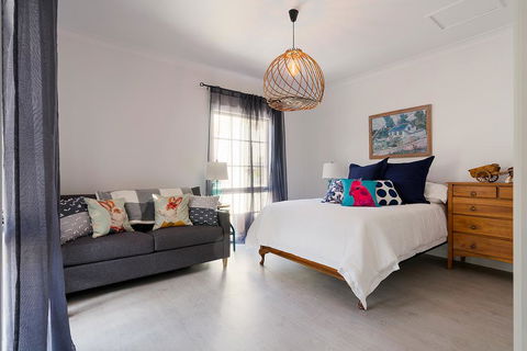 Designer Town Villa - Accommodation Asia 3