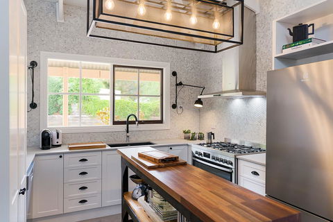 Designer Town Villa - Accommodation Asia 1