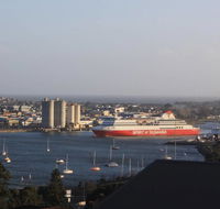 DevonPORT VIEWS - Accommodation Guide