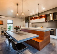 Diamante - Accommodation Guide