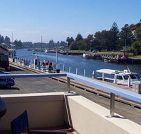 Dockside Waterfront Indulgence - Accommodation Guide