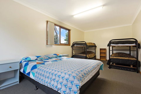 Dollini Street (Unit 2) - Accommodation Asia 2