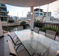 Dolphin Quay Apartment-1 Bedroom - Accommodation Asia