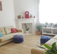 Double bedroom in bright and airy house - Accommodation Asia