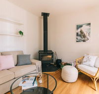 DOVESTONES BY THE SEA - INVERLOCH - Accommodation Asia