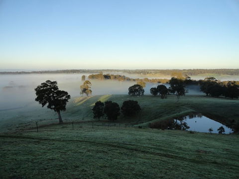 Down To Earth Farm Retreat - Accommodation Asia 3
