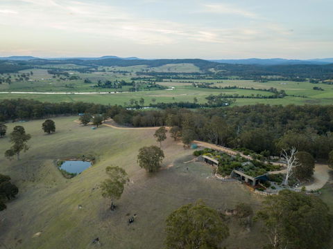 Down To Earth Farm Retreat - Accommodation Asia 0