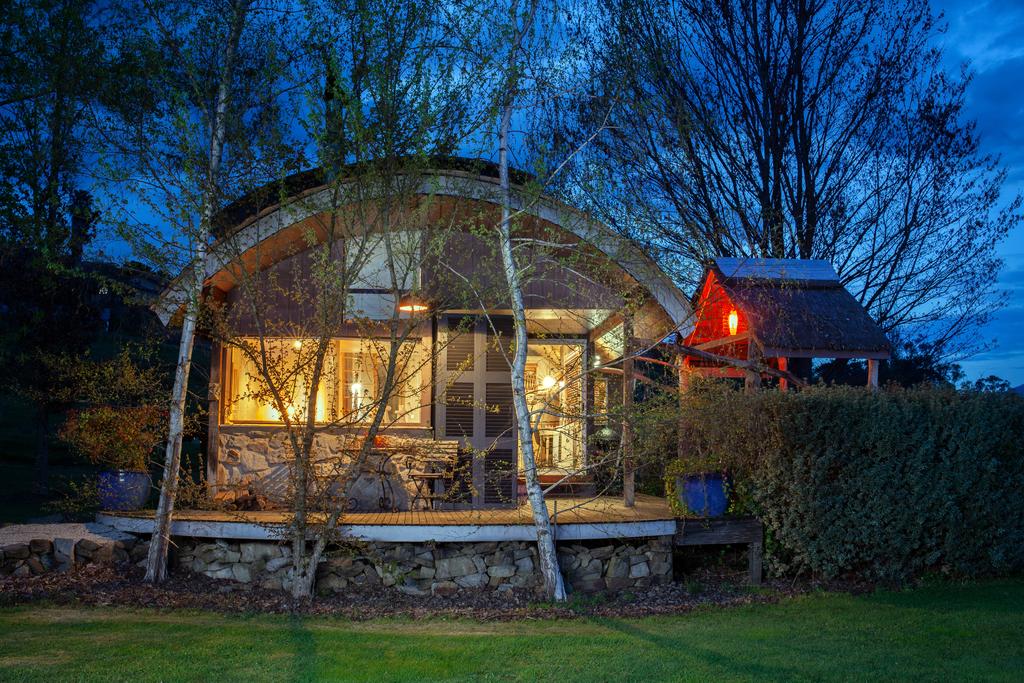  Accommodation Asia