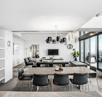 DreamHost at Dock 5 Sub-Penthouse - Accommodation Asia