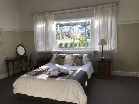 Dunkeld Old Bakery Accommodations - Accommodation Guide 0