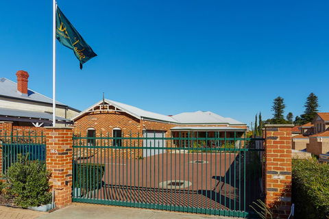 Durham Lodge Bed & Breakfast - Accommodation China 0