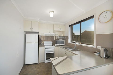 Eagle Heights Holiday Units - Accommodation Asia 3