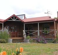 Eagle's Roost Farmstay BB - Accommodation Asia