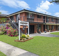 Eastern Beach Unit 1 - Accommodation Guide