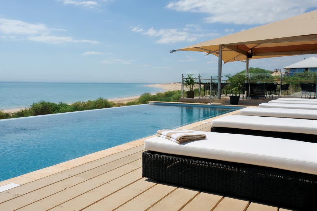 Roebuck WA Accommodation Asia