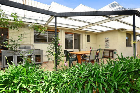 Eden On Eden - Accommodation Asia 1