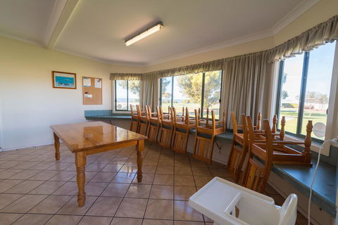 Edithburgh Caravan Park - Accommodation Asia 2