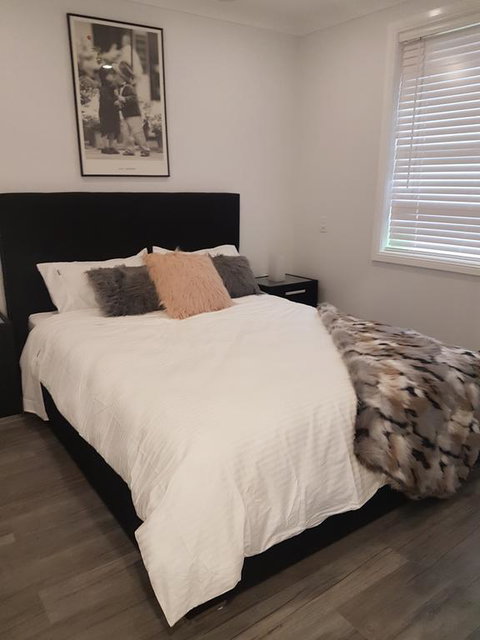 Edwin Place Apartment - Accommodation Guide 1