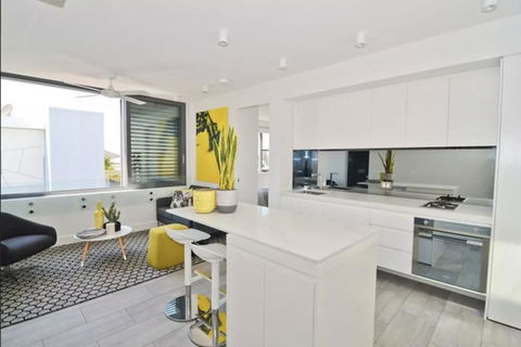 EIGHT TWO NINE TWO V: BONDI BEACH - Accommodation Asia 0