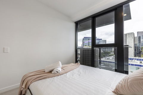 Elegant Apartment Mins Walk To Melbourne CBD - Accommodation Asia 1