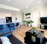 Elegantly Appointed BRAND NEW Luxurious Apartment - Accommodation Asia