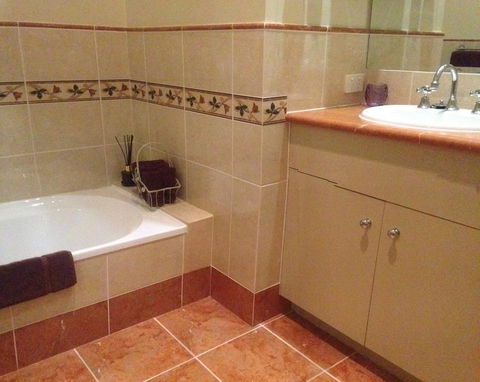 Elindale House Bed & Breakfast - Accommodation Asia 3