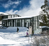 Elk at Falls - Accommodation Asia