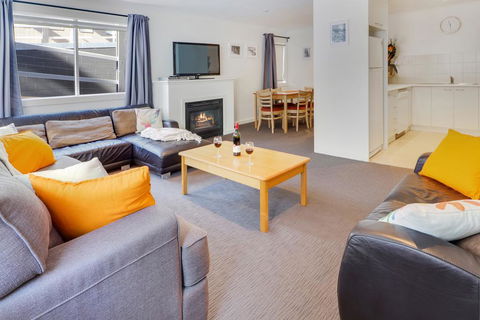 Elkhorn 11 - Accommodation Asia 3