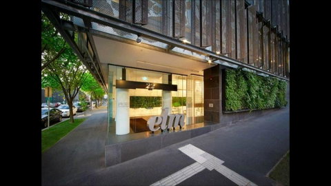Elm Apartment - Accommodation Guide 2