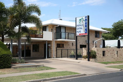 Emerald Central Palms Motel - Accommodation Asia 0