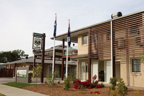 Emerald Inn - Accommodation Asia 1