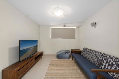 Emerald Seas Beach House - Accommodation Asia 2