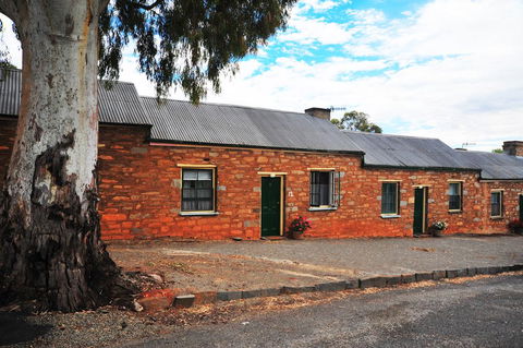Emma Tiver Heritage Cottage - Accommodation Asia 0