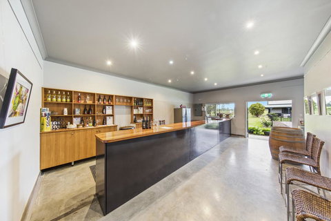 Emma's Cottage Vineyard - Accommodation Asia 1