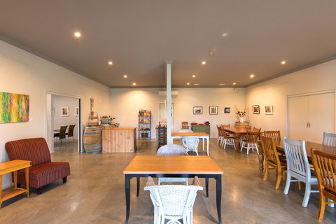 Emma's Cottage Vineyard - Accommodation Asia 0